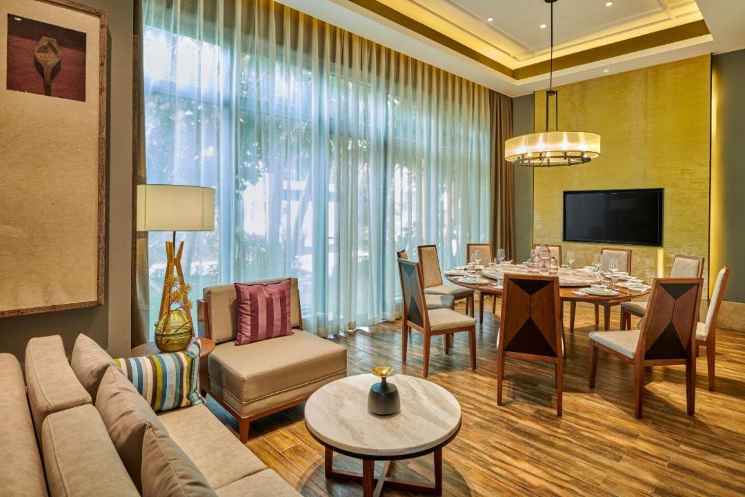 Dusit Thani Shuangyue Bay Resort Huizhou Huidong Bagian luar foto
